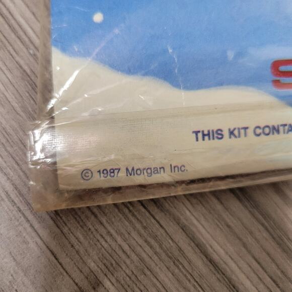 1987 Vintage Christmas Felt Stocking Kit by Titan Needlecraft - Picture 7 of 7